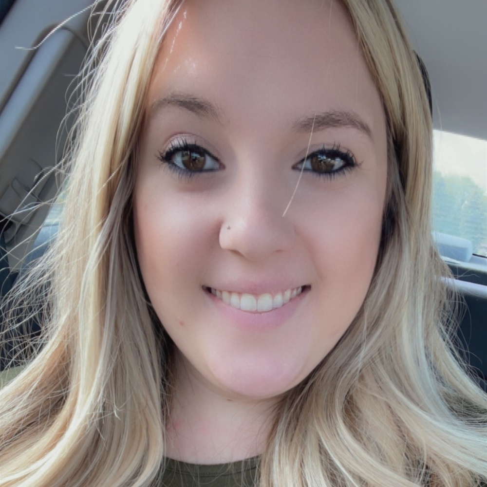 Meet your Posher, Marisa